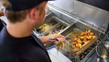 Team-Member-and-Fryer-Image