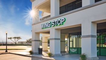 Wingstop-Exterior_Day